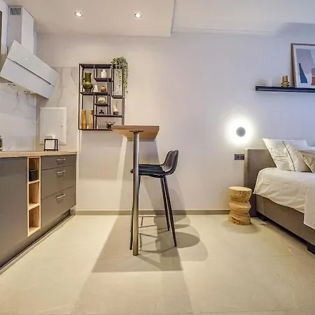 Lovely And Charming In The Heart Of - Total Comfort Апартаменты Льеж