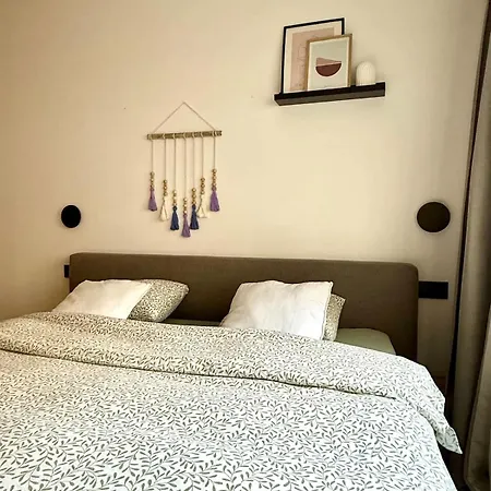Апартаменты Lovely And Charming In The Heart Of - Total Comfort